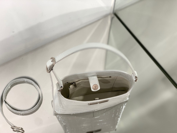 Ba*len*cia*ga xx small hobo bag