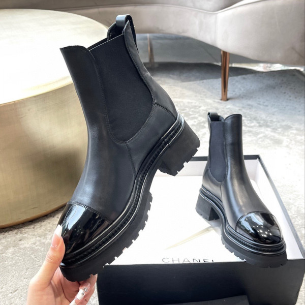 CL ANKLE BOOTS