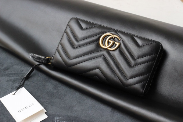 G*u*i gg marmont zip around wallet