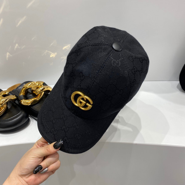 G*u*i hat