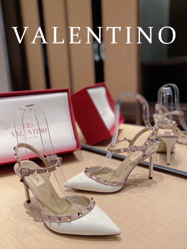 VALENTINO ROCKSTUD SANDAL