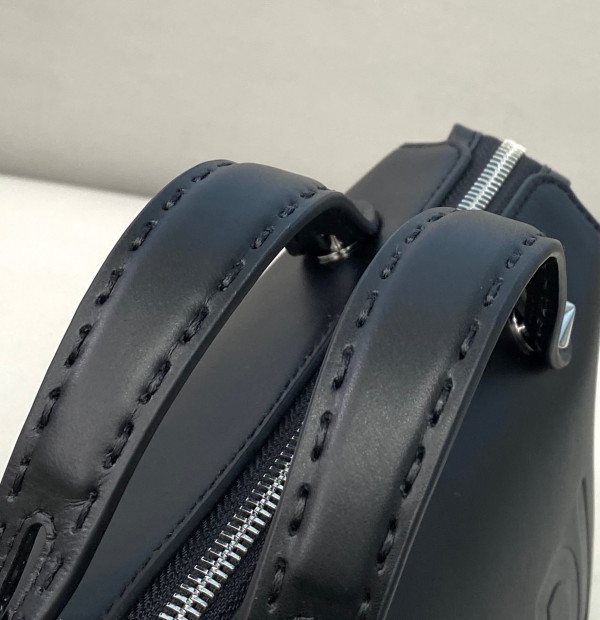 F**di by the way medium-27-13-15cm