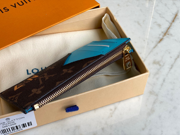 l0*is V*t0n cc holder