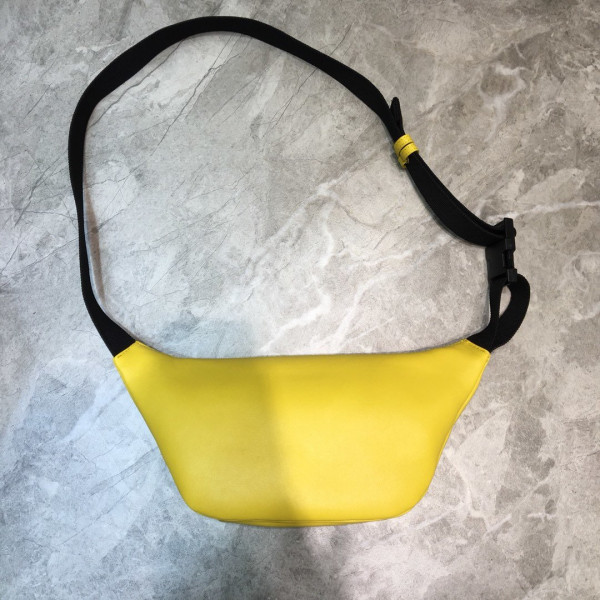 Ba*len*cia*ga everyday beltpack