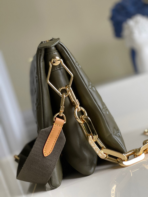 l0*is V*t0n coussin mm