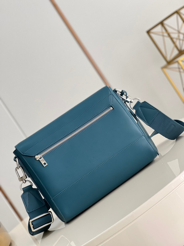 l0*is V*t0n new messeage