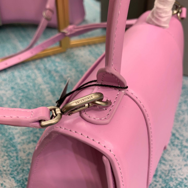 Ba*len*cia*ga hourglass