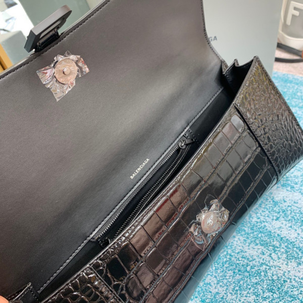 Ba*len*cia*ga hourglass stretched top handle bag