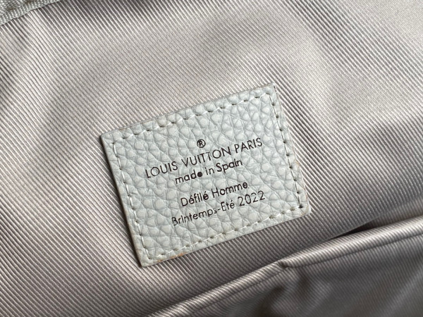 l0*is V*t0n ellipse backpack