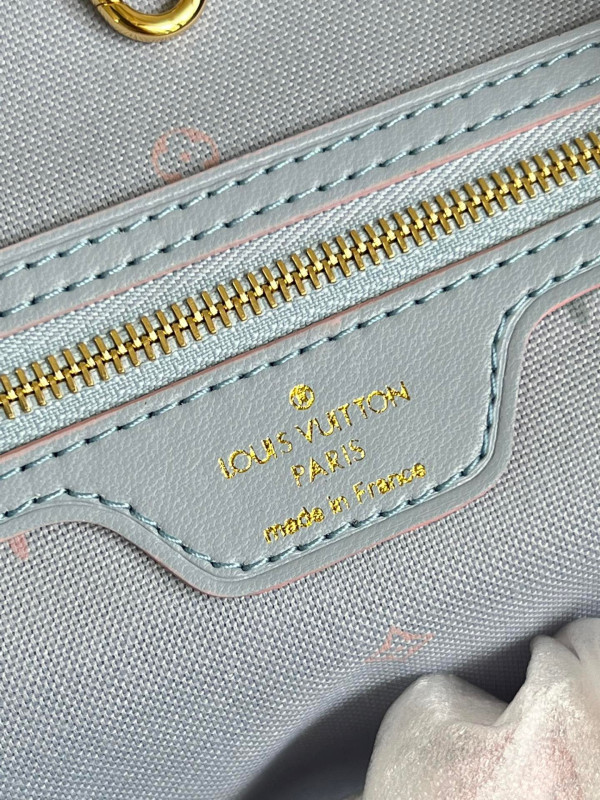 l0*is V*t0n neverfull mm