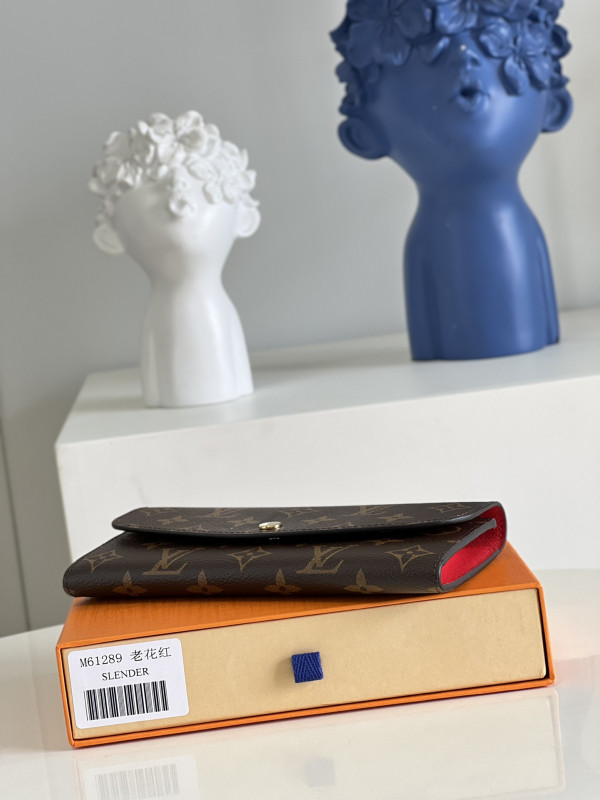 l0*is V*t0n emilie wallet