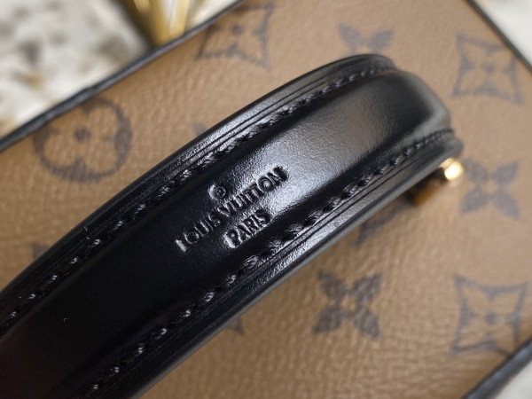 l0*is V*t0n vanity pm