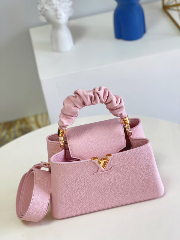 l0*is V*t0n capucines bb