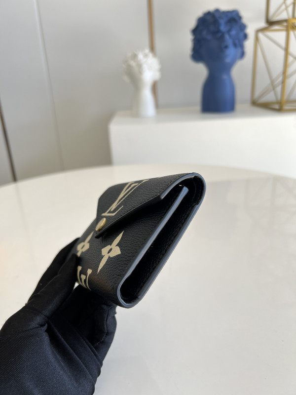 l0*is V*t0n victorine wallet