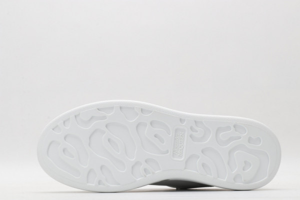 ale*d*r M*Q*en oversized sneaker