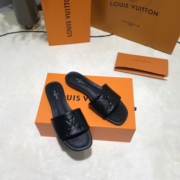 l0*is V*t0n slippers