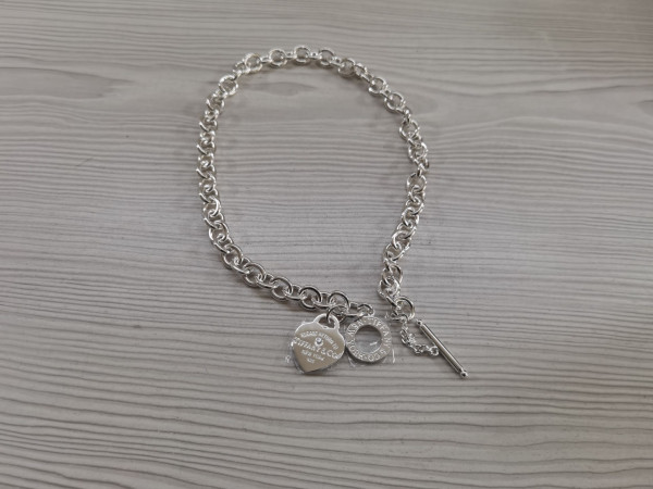 T*f*ny victoria necklace