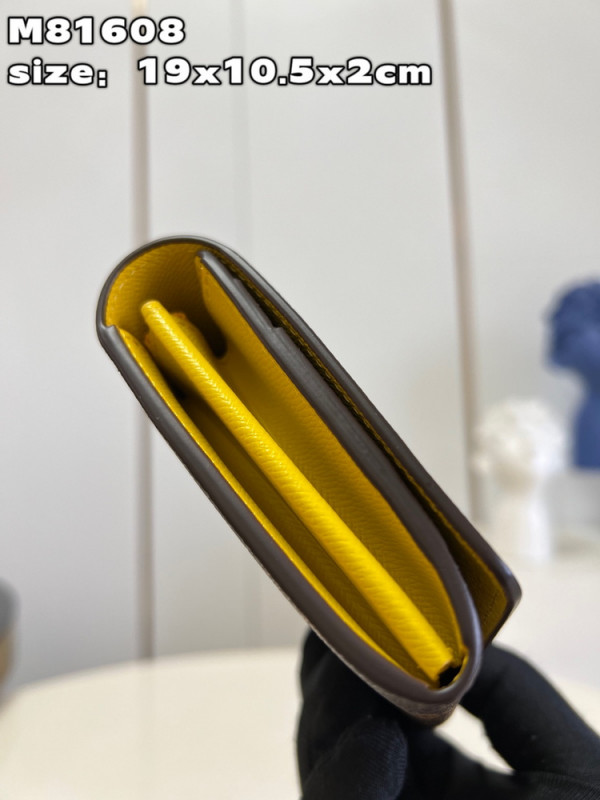 l0*is V*t0n sarah wallet