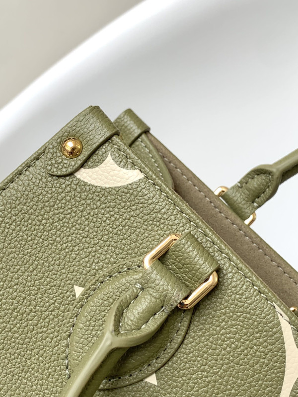 l0*is V*t0n onthego pm