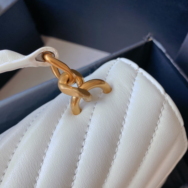 Y*L medium leather shoulder bag-24*17*6.5cm