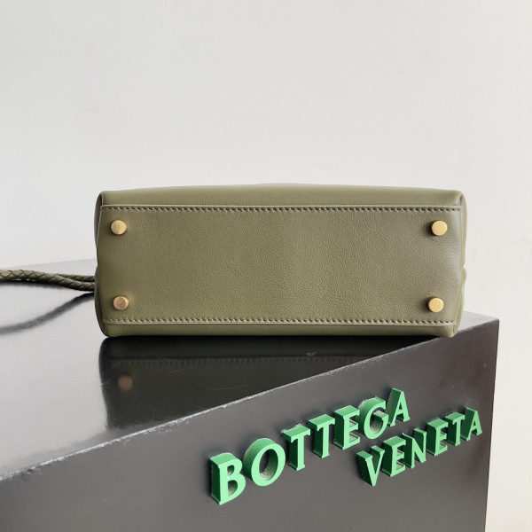 bo*te*ga Ve*ne*ta small andiamo-25*22*10.5cm