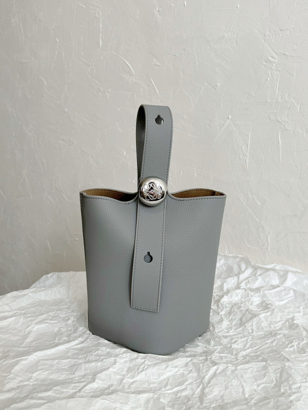 Lowee Mini Pebble Bucket bag-19.5*16*16CM