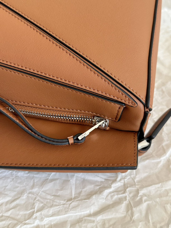 Lowee Small Puzzle Bag-24*16*10.5cm