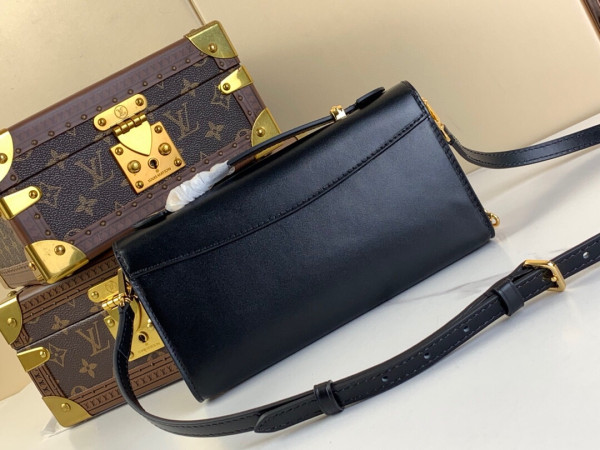 l0*is V*t0n wallet on chain capucines