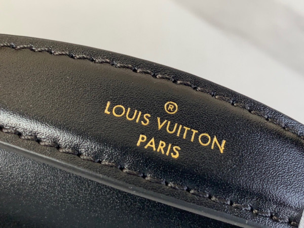 l0*is V*t0n wallet on chain capucines