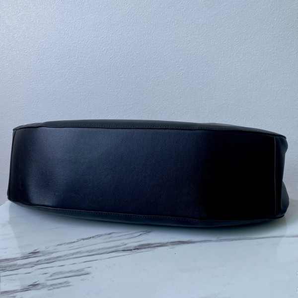 Pra*a large leather shoulder bag