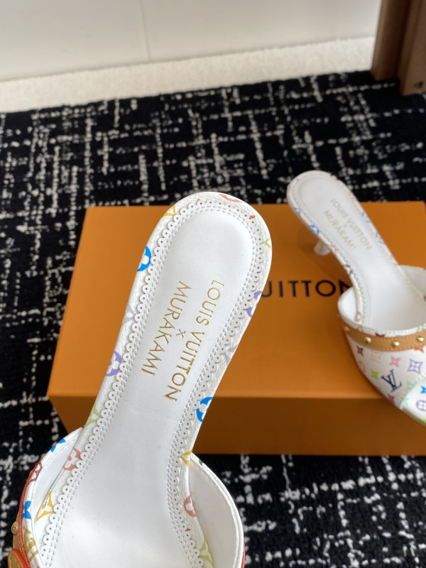 l0*is V*t0n slippers