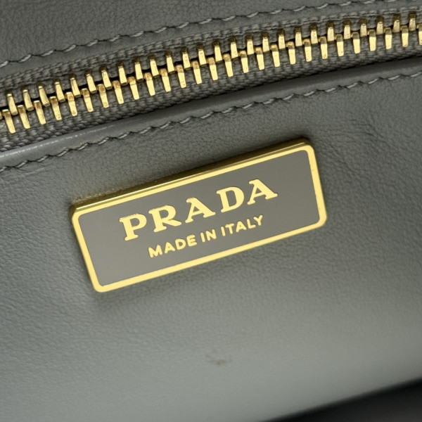 Pra*a aimée medium shoulder bag