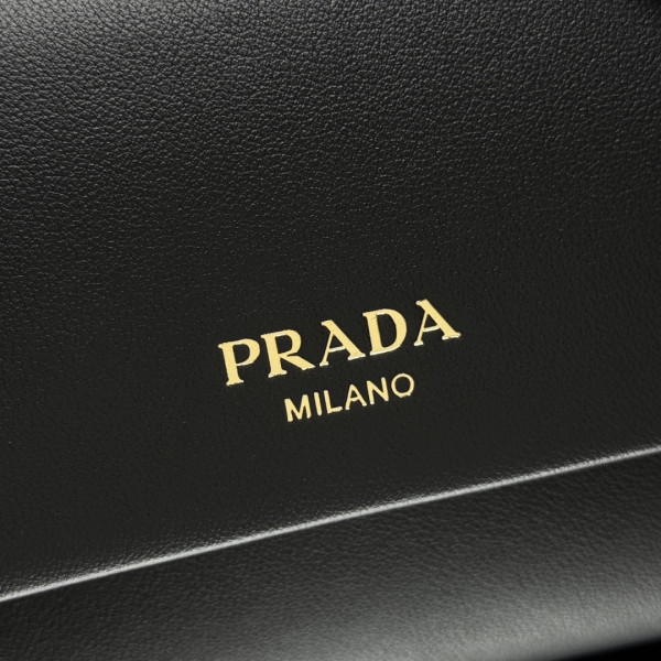 Pra*a doux medium leather shoulder bag-29*16*9.5cm