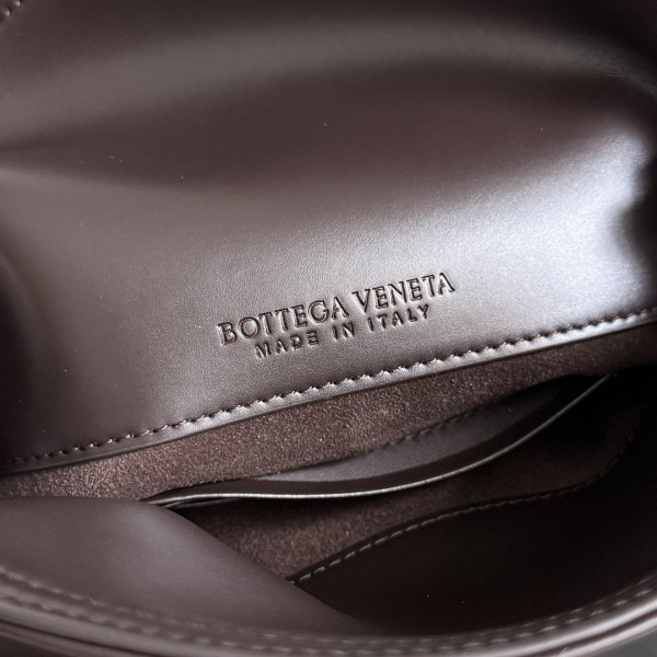 bo*te*ga Ve*ne*ta baby liberta - 24*15.5*5cm