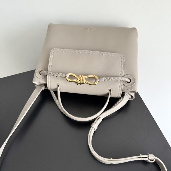 bo*te*ga Ve*ne*ta small ciao ciao- 26*19*10.5cm