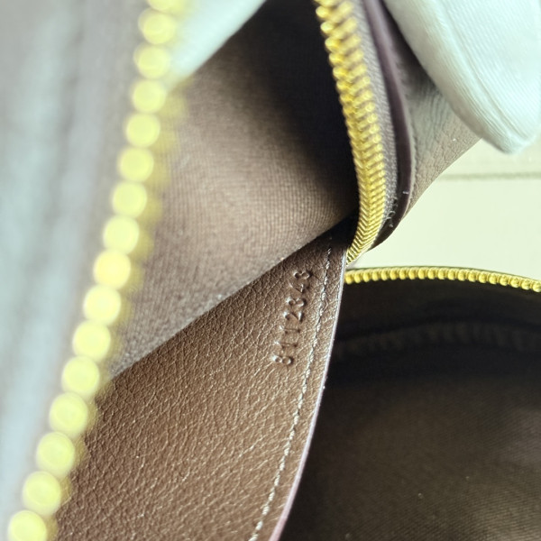 B**rry highlands bowling bag - 33.5*12.5*17cm