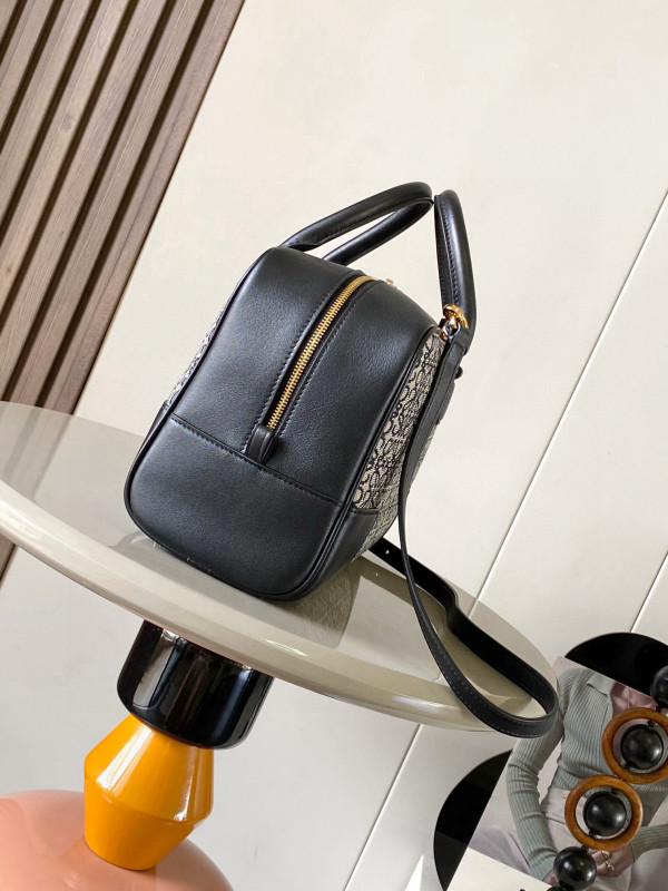 L0ew* amazona 28 bag in nappa calfskin - 28*11*18cm